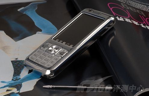 超薄时尚音乐手机 普莱达d1568真机图赏